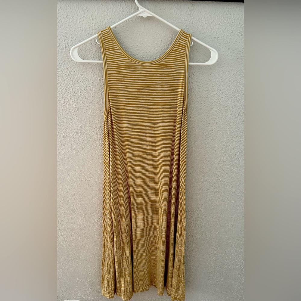 Old Navy Jersey Sleeveless White and Yellow Striped Swing Midi Dress Size S